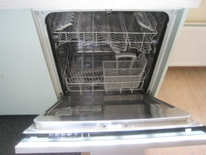 実際に住んでいたアパートの食器洗い機１