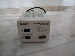 200Vから100Vへの変圧器