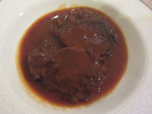 牛タンワイン煮込み