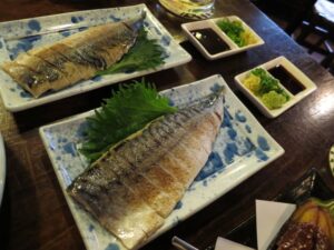 博多せん八の塩サバ