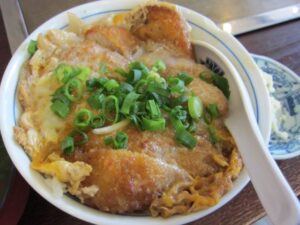 いし井名物のかつ丼