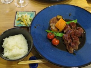 アンガス牛フィレのステーキのコース