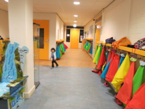 Peuterspeelzaal(ピュータースペールザール)の校舎内の様子