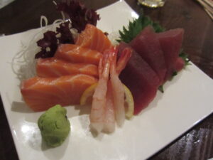 居酒屋たぬきの刺身