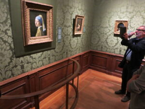 デンハーグの美術館マウリッツハイス、真珠の首飾りの少女の絵